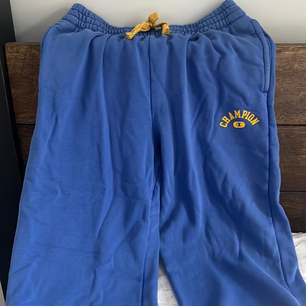 Woman’s champion sweatpants